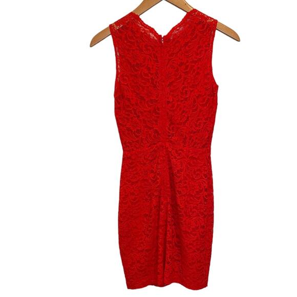 BARNEY’s NEW YORK Red Lace Sleeveless Bodycon Mini Dress Size 0 - Picture 2 of 9